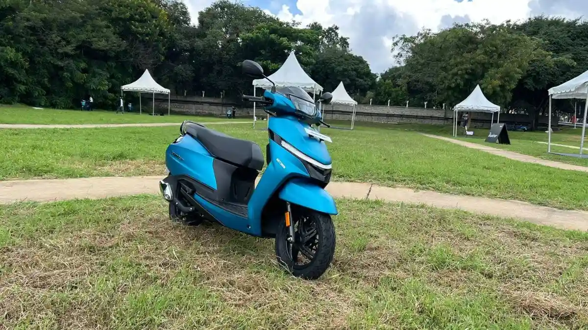 TVS Jupiter Stardust Black Edition 2025